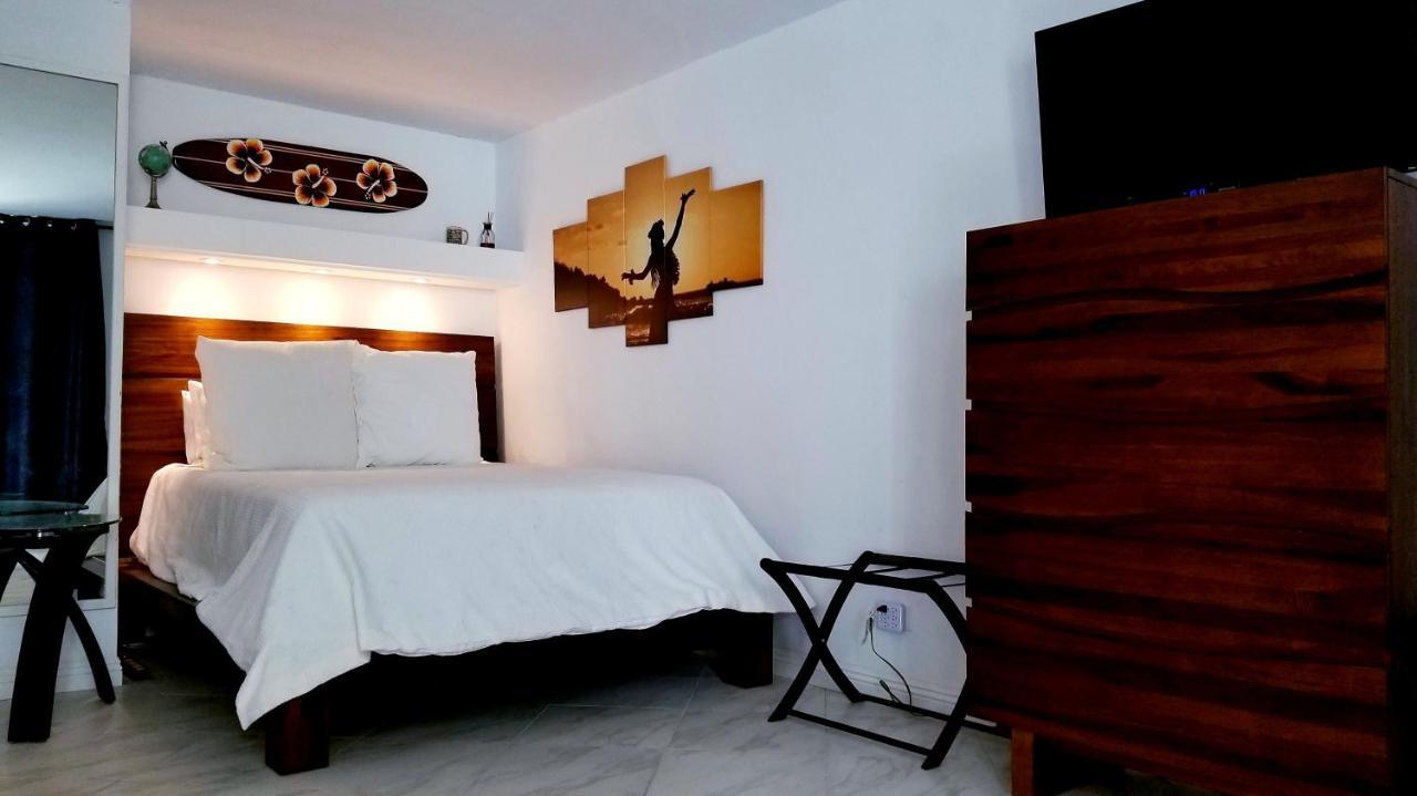 Downtown Hawaiian Theme Condo With Hot Tub, Pool & Beach - Kona Islander Inn Kailua-Kona Exterior foto